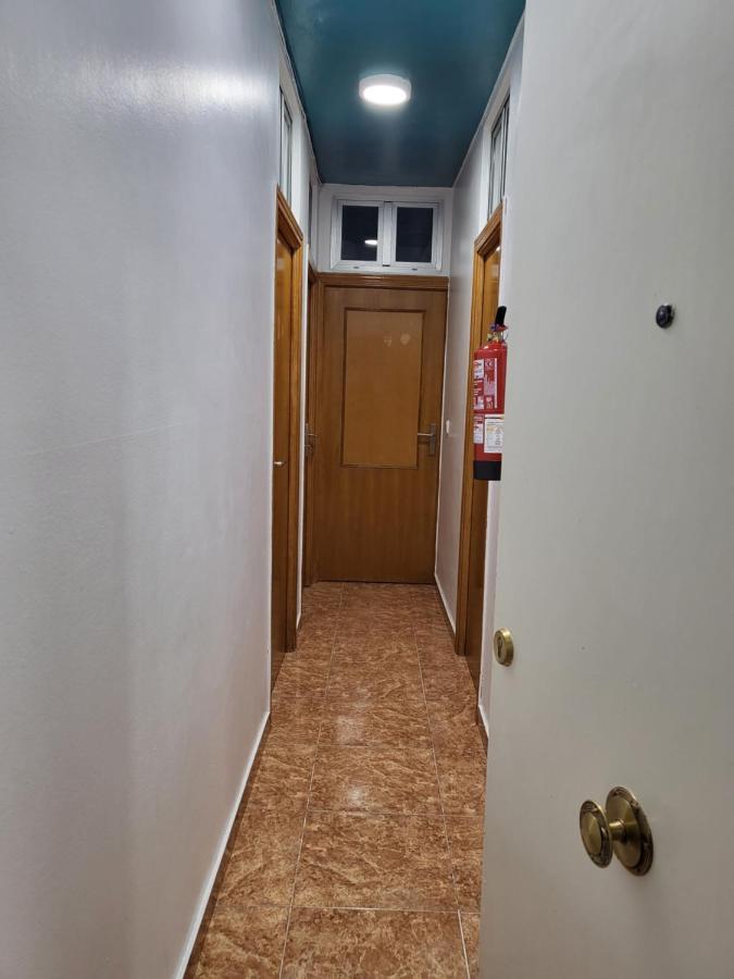 M-A Catrachos Rooms Madrid Bagian luar foto