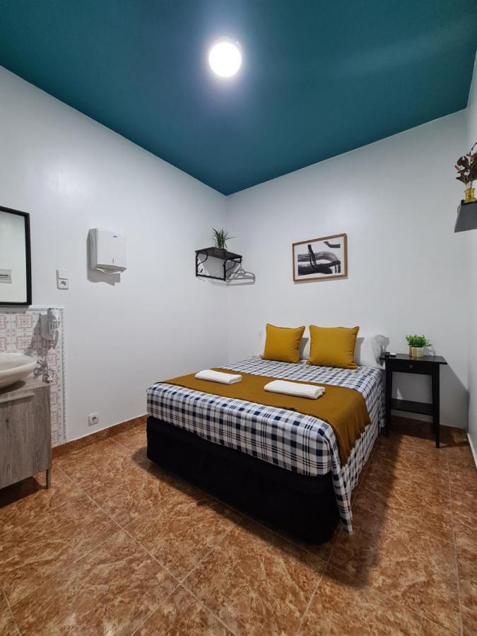 M-A Catrachos Rooms Madrid Bagian luar foto